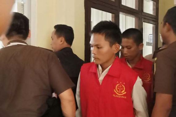 Ekspresi Dua Pembunuh Calon Pendeta Ketika Lolos dari Hukuman Mati - JPNN.COM