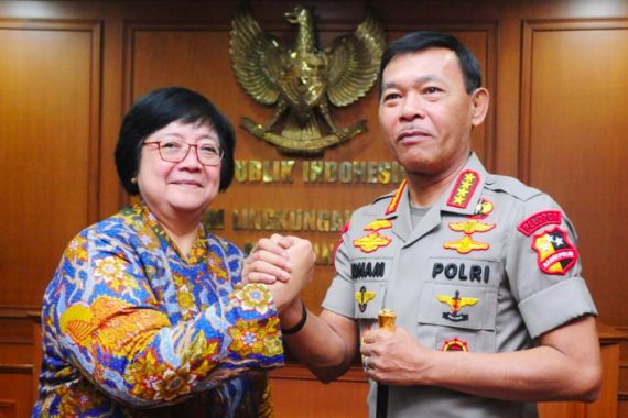 Menteri Siti Bertemu Kapolri Baru, Siap Sikat Para Perusak Alam - JPNN.COM
