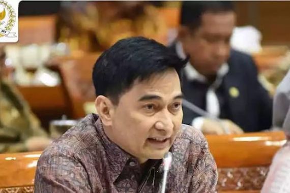 Pilgub Banten 2024: Dimyati Natakusumah Mendaftar di 4 Parpol Termasuk PDIP - JPNN.COM