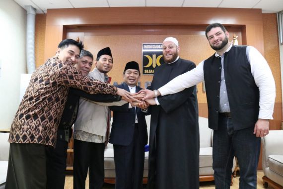 FPKS Sambut Kunjungan Ketua Dewan Imam Nasional Australia - JPNN.COM