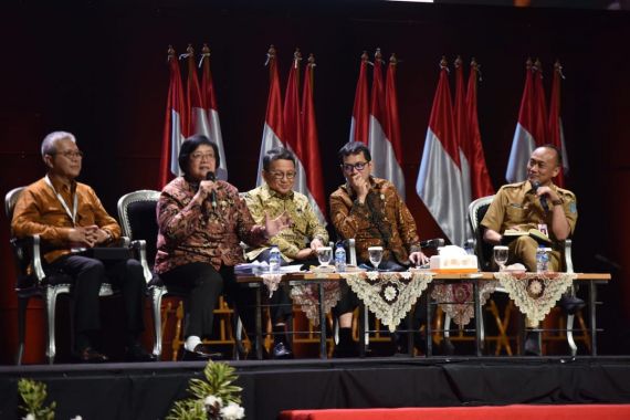 Menteri Siti: Program Nasional KLHK untuk Peningkatan Kesejahteraan - JPNN.COM