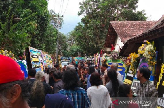 Ribuan Orang Menghantar Kepergian Djaduk Ferianto, Seniman yang Suka Bercanda - JPNN.COM