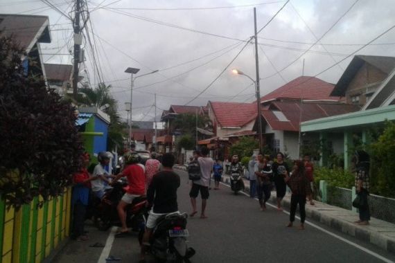 Situasi Terkini di Maluku Utara Pascagempa 7,1 SR - JPNN.COM