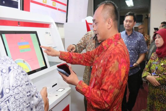 Benarkah Massa Mengamankan 3 WNA China, 2 Punya KTP Indonesia? - JPNN.COM