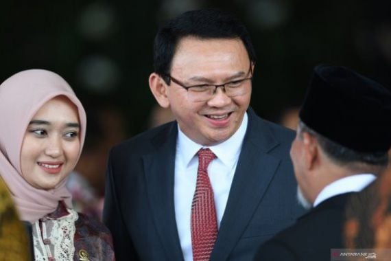 Jokowi Tak Ada Beban jika Rekrut Ahok Jadi Menteri - JPNN.COM