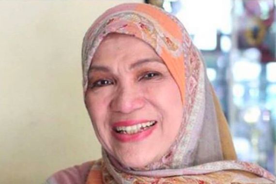 Hamdalah, Dorce Gamalama Dapat Bantuan dari Megawati Soekarnoputri - JPNN.COM