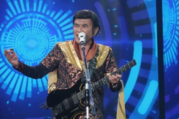 Rhoma Irama Raih Penghargaan Legenda Dangdut Paling Mantul - JPNN.COM