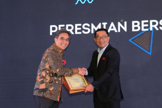 Bank BJB Raih Dua Penghargaan Mitra Pembangunan Jawa Barat - JPNN.COM