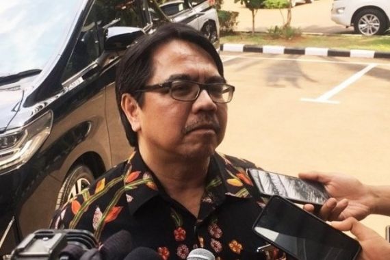 Ade Armando Pendukung Gigih, tetapi Tolak Jokowi 3 Periode - JPNN.COM