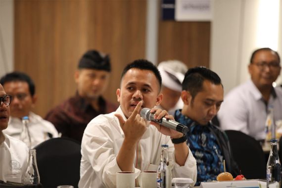 Mufti Anam Tagih Janji Erick Thohir Bubarkan Anak Usaha BUMN - JPNN.COM