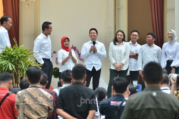 Soal Stafsus Milenial Jokowi, Adian: Masa Majikan Kerja Lebih Giat Dari Pembantunya - JPNN.COM