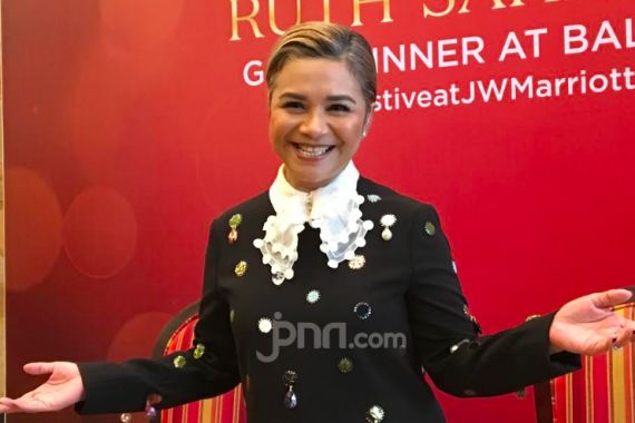 Ruth Sahanaya Bakal Naikkan Tarif di Malam Tahun Baru - JPNN.COM
