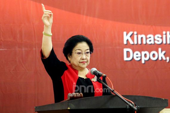 Megawati Pastikan Tak Lindungi Kader Nakal - JPNN.COM