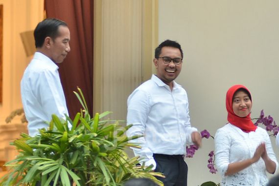 4 Fakta Pernikahan Beda Agama Stafsus Presiden Jokowi, Nomor 3 Bikin Meleleh - JPNN.COM