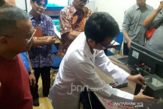 Peneliti UGM Kembangkan Baterai Nuklir, Masa Pakai 40 Tahun - JPNN.COM