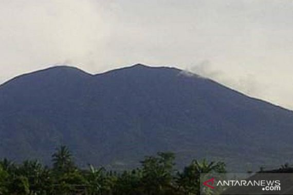 Pengumuman, Gunung Gede Pangrango Ditutup untuk Umum Selama 3 Bulan - JPNN.COM