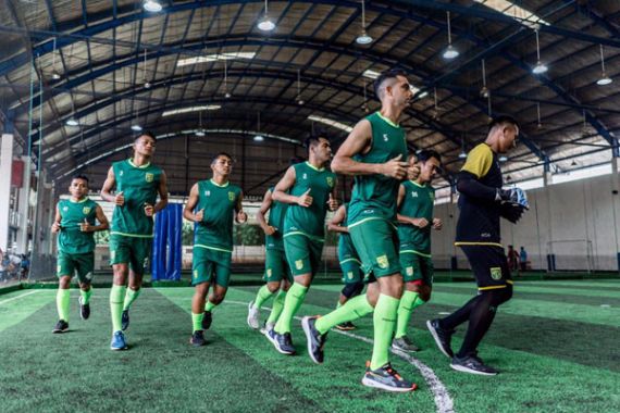 Persebaya Surabaya vs Bhayangkara FC: Tumbangkan! - JPNN.COM