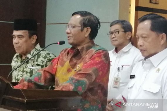 Pernyataan Terbaru Mahfud MD Soal Pencekalan Imam Besar FPI Rizieq Shihab - JPNN.COM