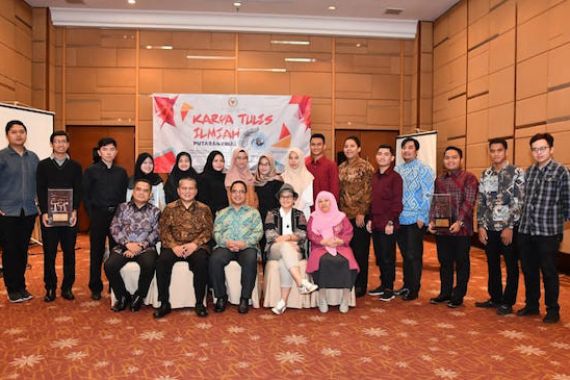 Universitas Brawijaya Raih Juara Nasional Lomba Karya Tulis Ilmiah MPR 2019 - JPNN.COM
