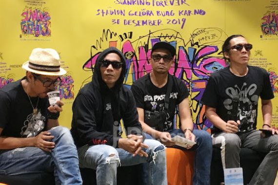 Konser 36 Tahun Slank di GBK Batal - JPNN.COM