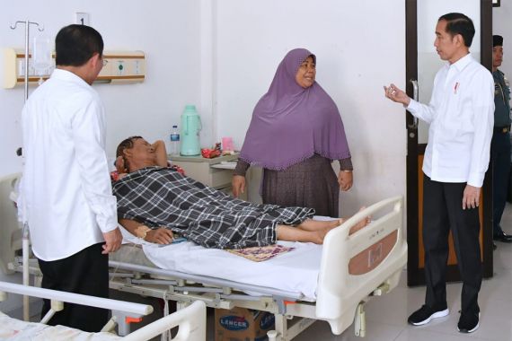 Tiba-Tiba Pak Jokowi Datang, Sidak Selama 40 Menit - JPNN.COM