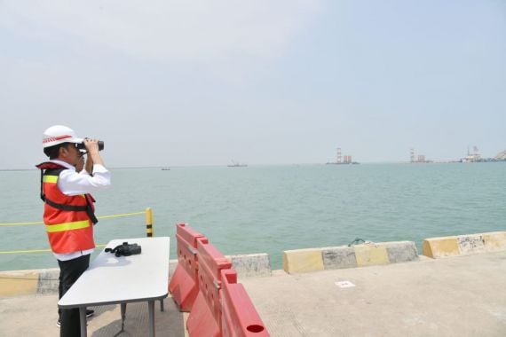 Kebut Proyek Pelabuhan Patimban, Jokowi Minta KKP Perhatikan Nelayan Terdampak - JPNN.COM