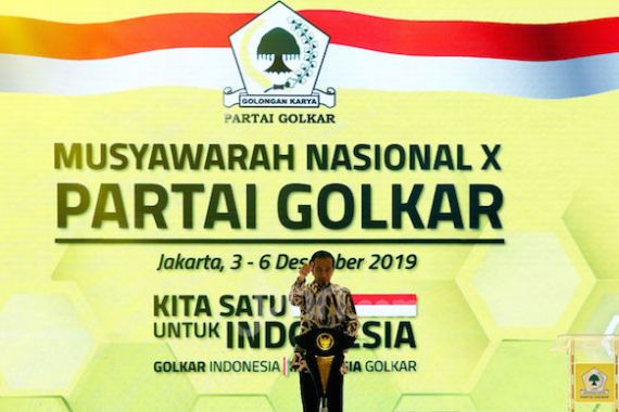 Jokowi Tiba-Tiba Tantang Para Ketua DPD Golkar - JPNN.COM