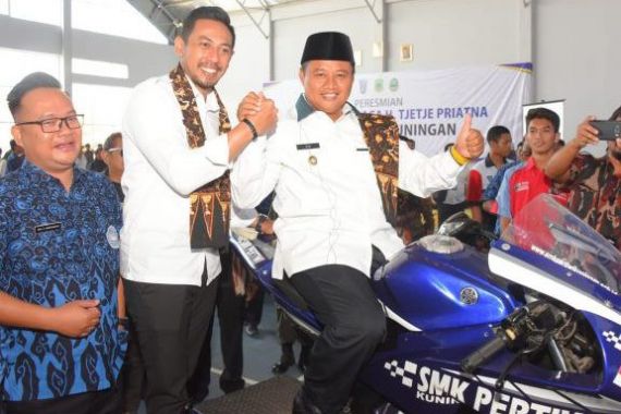 Lulusan SMK di Jabar Harus Punya BMW - JPNN.COM