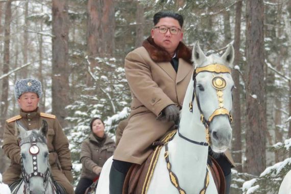 Korut Rayakan 10 Tahun Kepemimpinan Sempurna Kim Jong Un - JPNN.COM