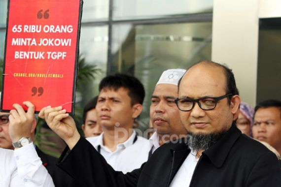 Kilas Balik Kasus Penyiraman Air Keras terhadap Novel Baswedan - JPNN.COM