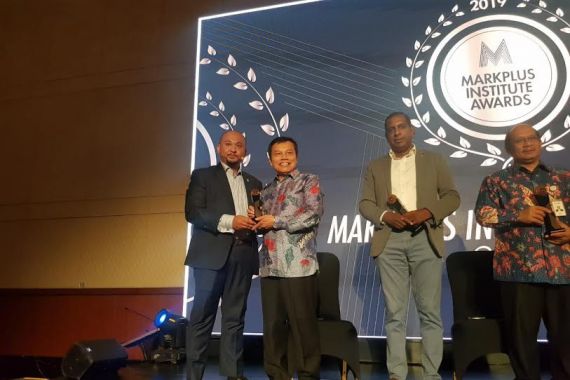 Pupuk Indonesia Dapat Penghargaan Dari Markplus Institute - JPNN.COM