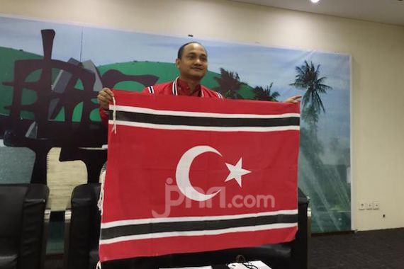 Senator Fachrul Razi Dorong Peresmian Bendera Lokal di Aceh - JPNN.COM