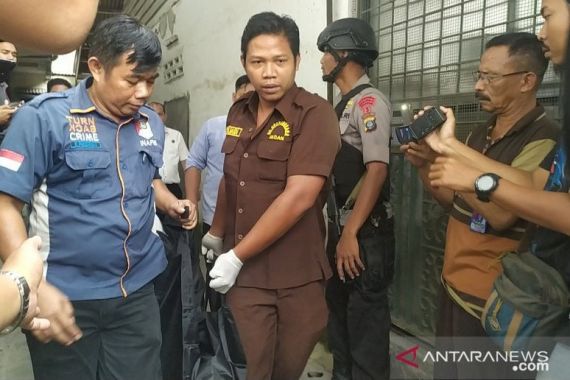 Pembunuhan di Medan: Leher Perempuan Muda Disayat pakai Pisau Cutter - JPNN.COM