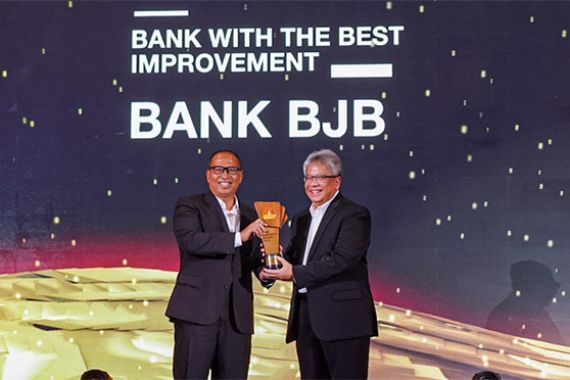 Bank BJB Raih Penghargaan CNBC Indonesia Award 2019 - JPNN.COM