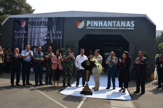 Menhan Prabowo Dorong BUMN dan BUMS Bersinergi Wujudkan Kemandirian Industri Pertahanan - JPNN.COM
