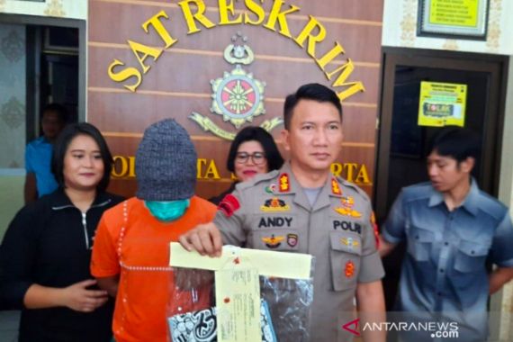 Pamer Alat Vital di Depan Indekos Putri, Remaja Ekshibionis Ditangkap Polisi - JPNN.COM