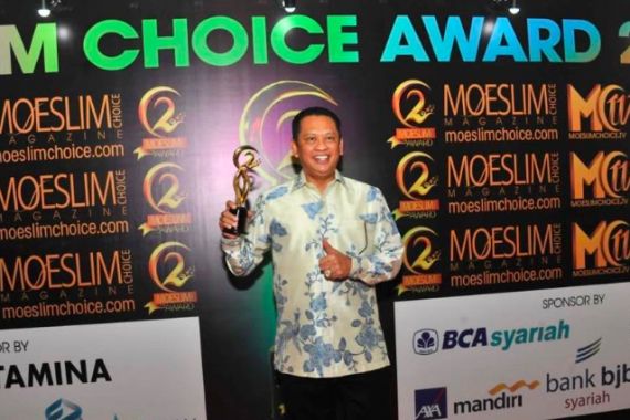 Bamsoet Raih Penghargaan Democracy Award - JPNN.COM