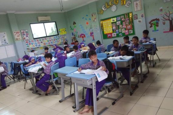 Kemen PPPA: 58 Persen Anak Tak Senang Belajar dari Rumah - JPNN.COM