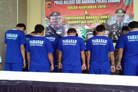 Oknum PNS di Pemkab Subang Edarkan Barang Haram - JPNN.COM