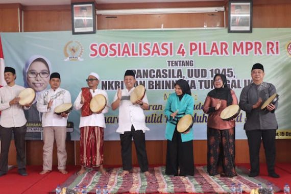 MPR Sosialisasikan Empat Pilar Lewat Pentas Seni Budaya Islam - JPNN.COM