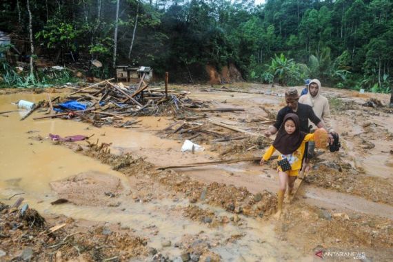 BPBD Lebak: Kerugian Akibat Banjir Bandang Rp 16,8 Miliar - JPNN.COM