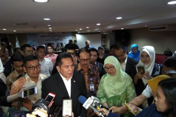 Sarman Minta Baleg DPR Mengubah Judul Omnibus Law Cipta Kerja, Begini Alasannya - JPNN.COM