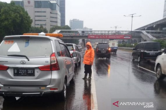 Jakarta Banjir Lagi, Tol Dalam Kota Tergenang - JPNN.COM