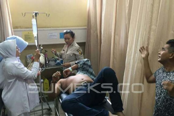 Aiptu Eko Linardi Bersimbah Darah Ditusuk Pemalak di Simpang Macan Lindungan - JPNN.COM