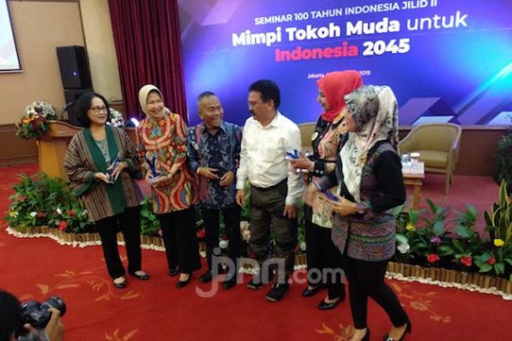 Pesan Wali Kota Batu Saat Serial Seminar 100 Tahun Indonesia Jilid II - JPNN.COM