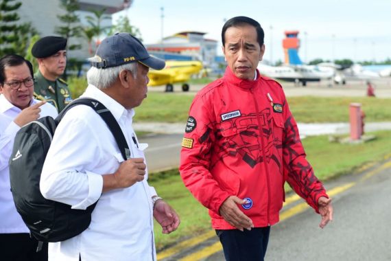 Begini Penampilan Jokowi Blusukan Pakai Super Puma - JPNN.COM