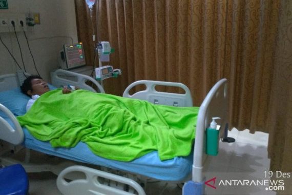 Staf Pribadi Ungkap Sosok Penolong Adian Napitupulu di Pesawat - JPNN.COM