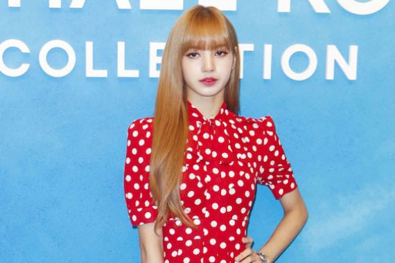 Duh, Lisa BLACKPINK Ditipu Mantan Manajer Hingga Miliaran Rupiah - JPNN.COM