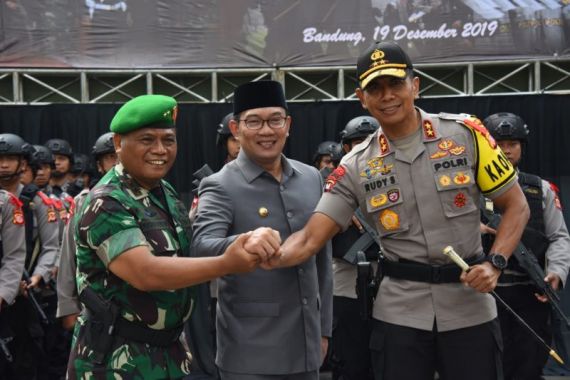 Gubernur Ridwan Kamil Jamin Keamanan saat Perayaan Natal dan Tahun Baru - JPNN.COM