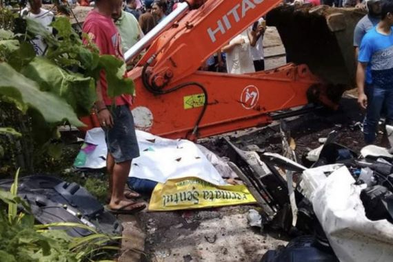 Detik-detik Kecelakaan Maut di Jalan Raya Malang-Surabaya, 7 Tewas - JPNN.COM